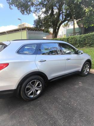 HYUNDAI GRAND SANTA FÉ 3.3 MPFI V6 4WD GASOLINA 4P AUTOMÁTICO HYUNDAI GRAND SANTA FÉ 3.3 MPFI V6 4WD GASOLINA 4P AUTOMÁTICO